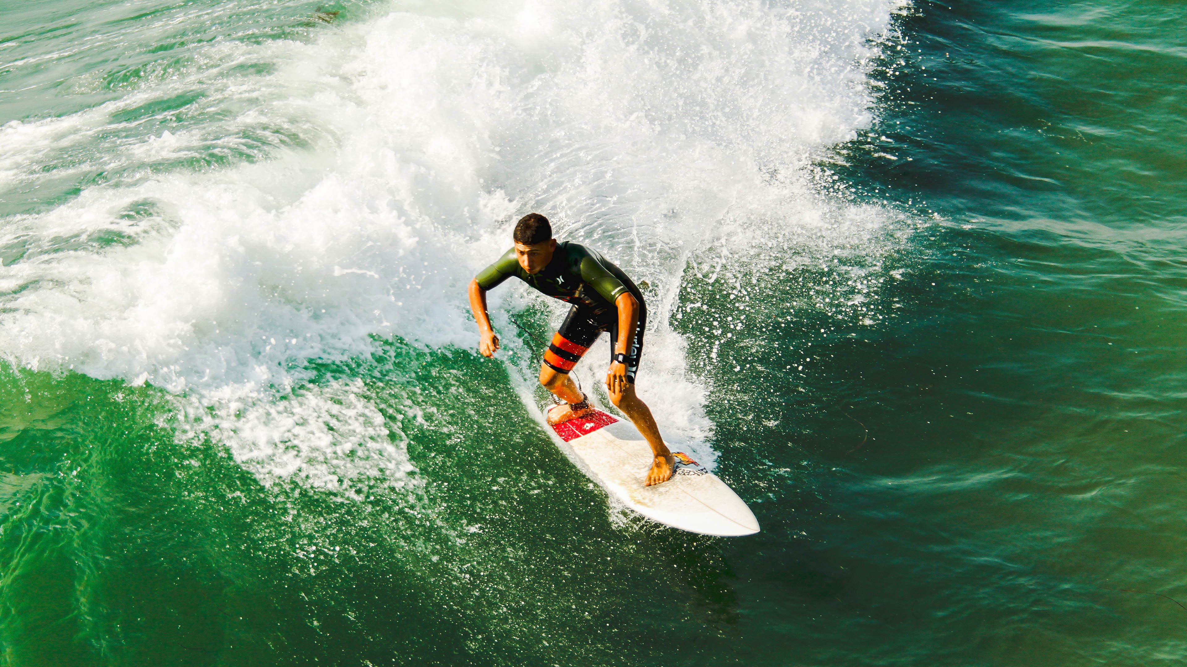 武切维奇全程高能输出，广东队一波带走活塞