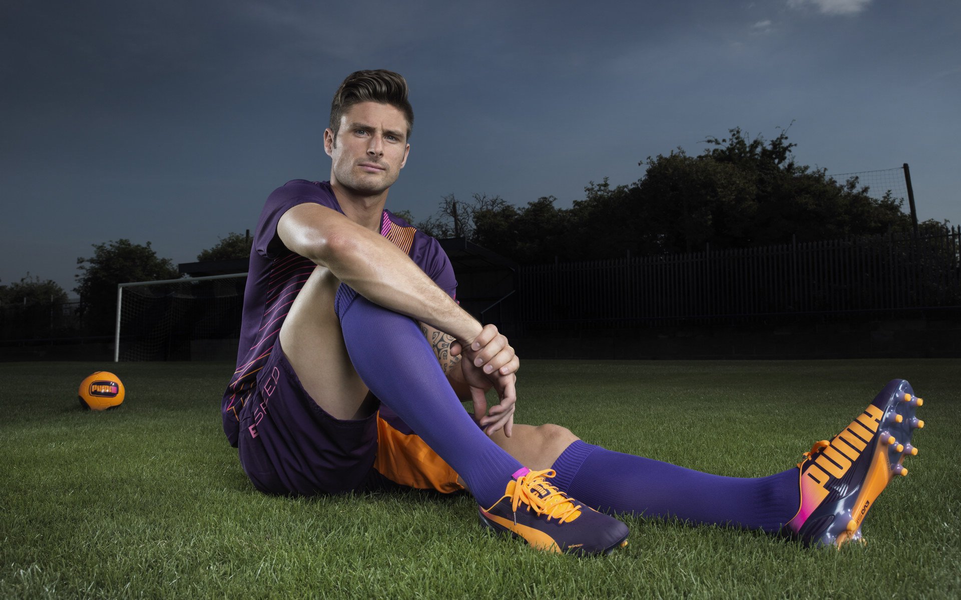 开云体育-乌克兰横扫委内瑞拉，阿拉巴进攻端无人可挡，足球场上的闪电战