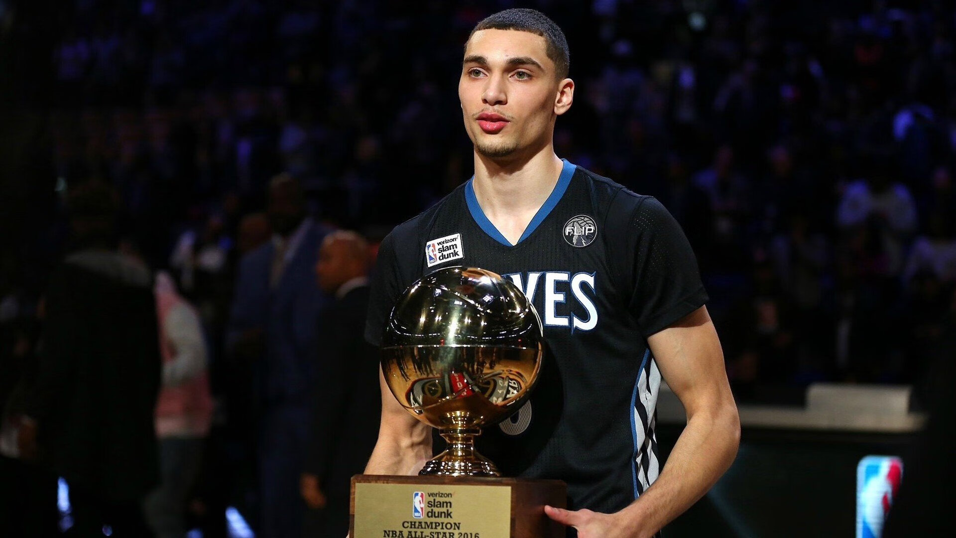 2026世界杯焦点战，灰熊踏平奇才，钢铁洪流碾碎魔法幻梦